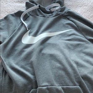 nike sweatshirt